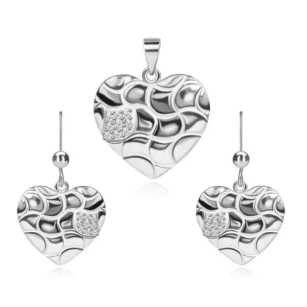 925 ezüst szett, fülbevaló és medál, szív hullámos vágatokkal és cirkóniákkal