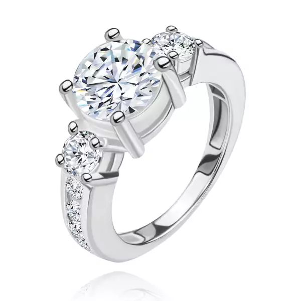 925 ezüst gyűrű, kiemelkedő átlátszó cirkónia, díszített szárak  - Nagyság_ 50