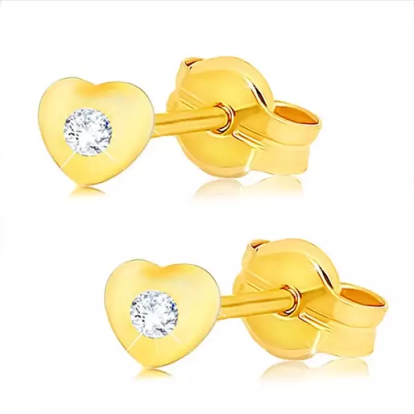 9 karátos arany fülbevaló szív alakú, átlátszó cirkóniával, minimalista dizájnban