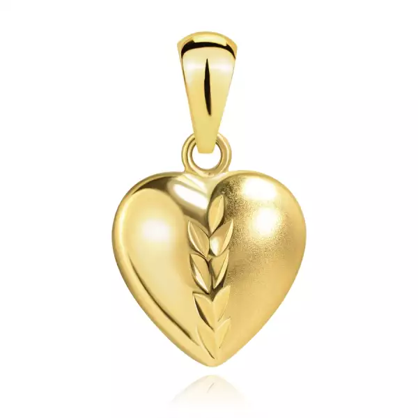 375 arany medál, kidomborodó szabályos szív, fényes és matt rész, vésetek