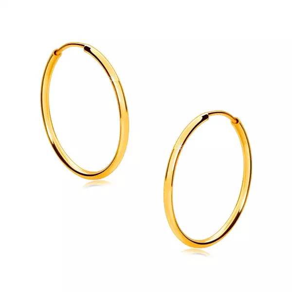 Arany karika fülbevalók 9K aranyból - vékony, lekerekített vállak, fényes felület, 17 mm