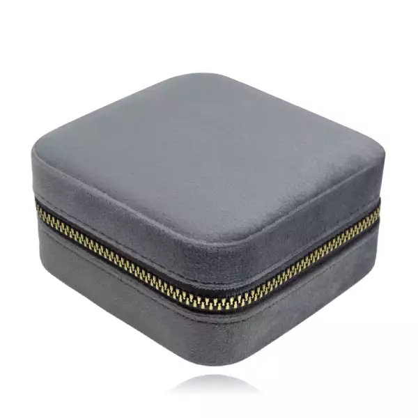 Szürke bársony ékszerdoboz aranyszínű cipzárral és puha fedéllel