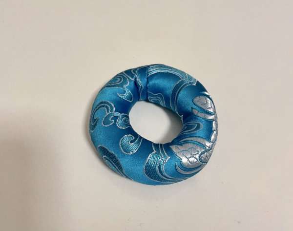 Gyűrű alakú hangtál alátét - Kék 7 cm - Karma
