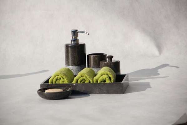 INDERA Kőből készült fürdőszoba készlet fekete