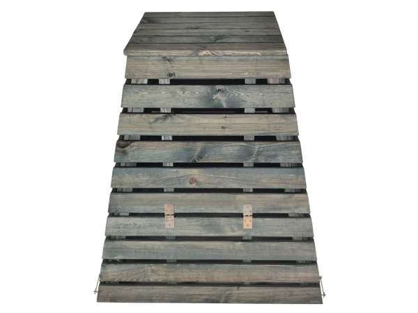 Fa piramis komposztáló 560 L olajozott kertbe