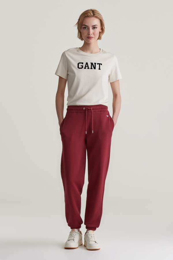TRÉNINGNADRÁG GANT REL SHIELD SWEATPANTS PLUMPED RED