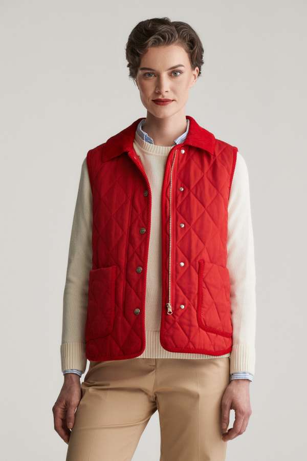 MELLÉNY GANT QUILTED VEST WITH CORD DETAILS RUBY RED
