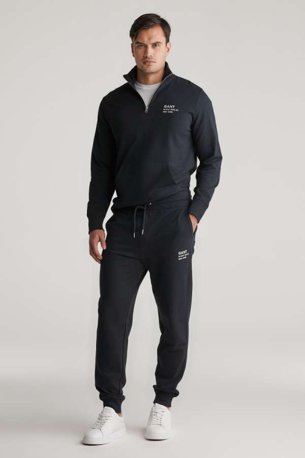 TRÉNINGNADRÁG GANT CRIPT GRAPHIC JEREY WEAT PANT BLACK