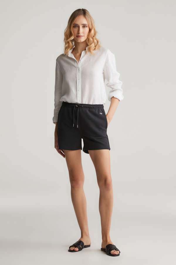 TRÉNINGRUHA RÖVIDNADRÁG GANT REG SHIELD SHORTS BLACK