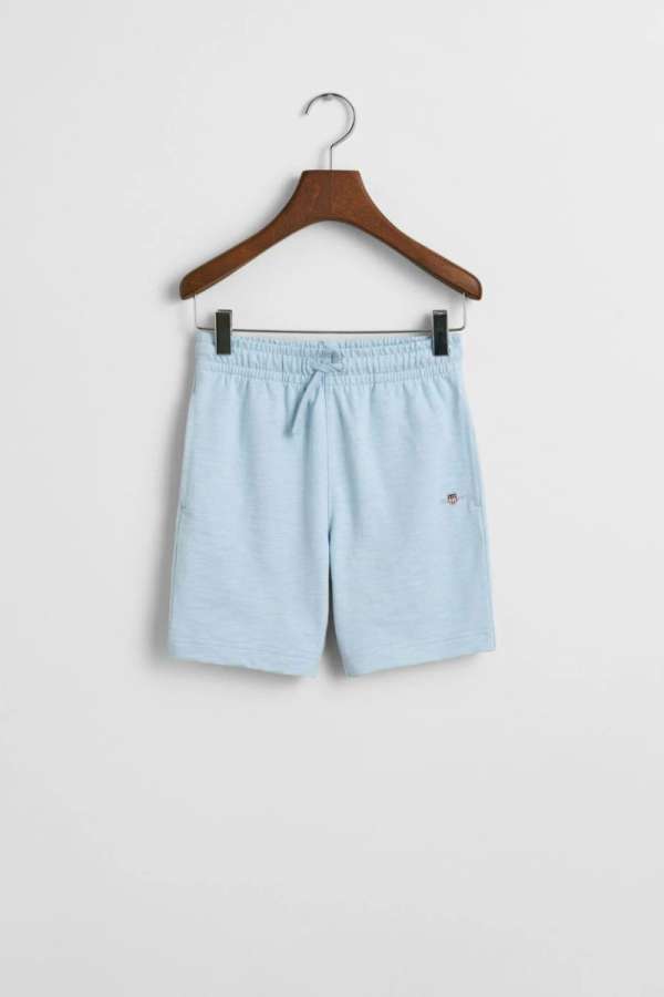 TRÉNINGRUHA RÖVIDNADRÁG GANT SHIELD COTTON SLUB SHORTS CALMING BLUE