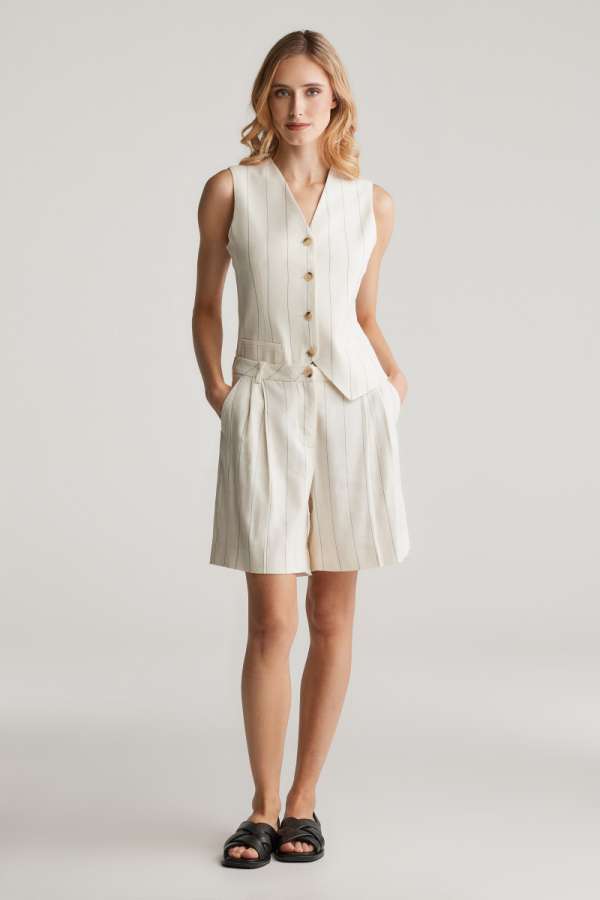 RÖVIDNADRÁG GANT PINSTRIPE LINEN SHORTS EGGSHELL