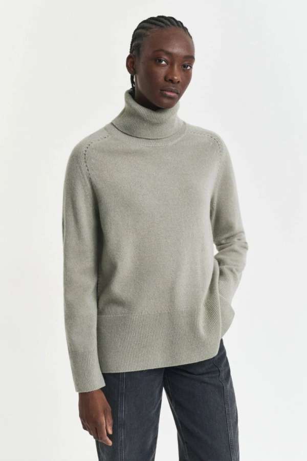GARBÓ GANT DETAIL KNIT TURTLENECK FADED SAGE
