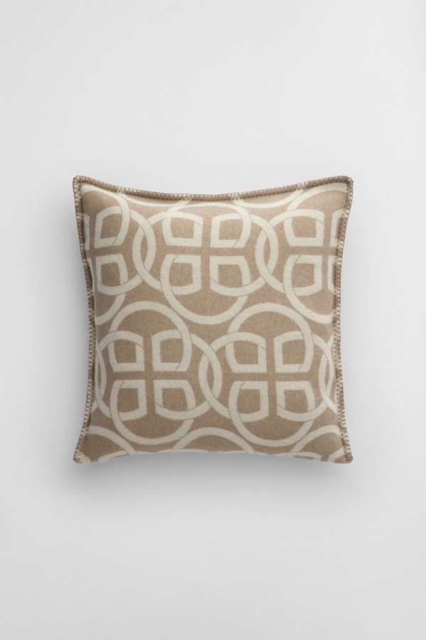 DÍSZPÁRNAHUZAT GANT MONOGRAM WOOL CUSHION  TAUPE BEIGE