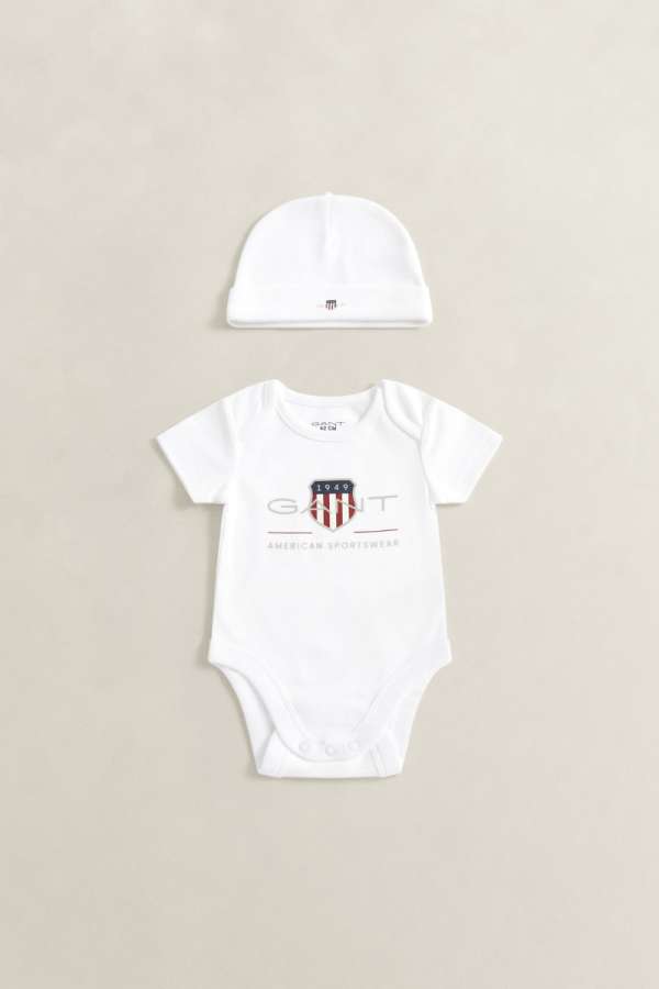 GYEREK SZETT GANT SS ROMPER AND HAT SET WHITE