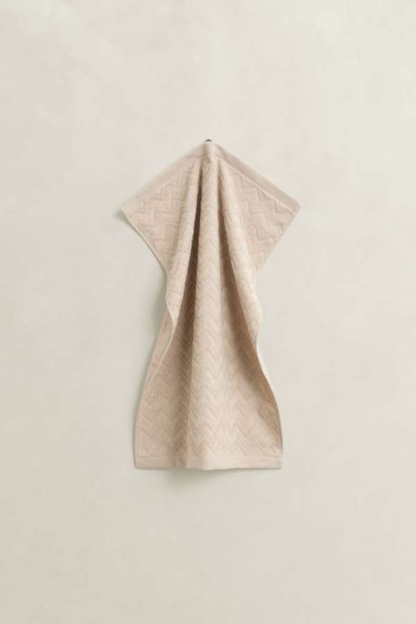 TÖRÜLKÖZŐ GANT JACQUARD HERRINGBONE TOWEL 50X70 FADED BEIGE