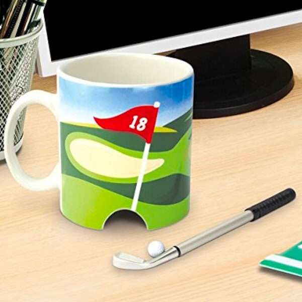 Golfbögre tollal és labdával