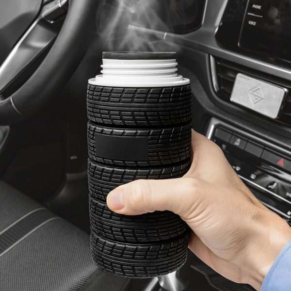 Gumiabroncs formájú összecsukható palack