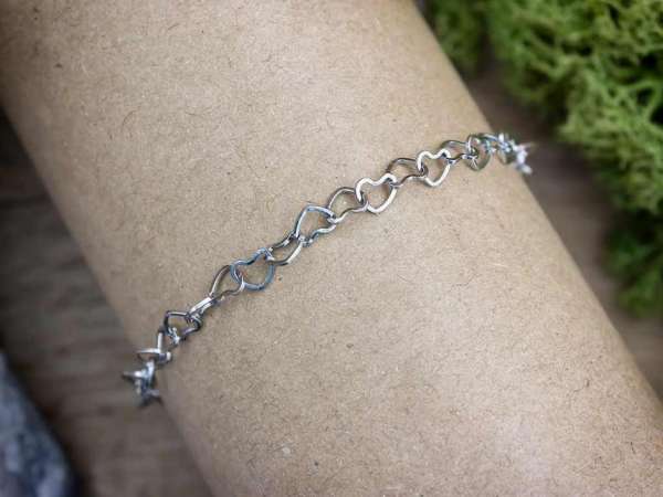 Charmy szív láncszemes acél karkötő