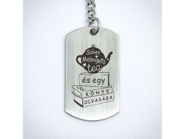 Egy jó könyv olvasása acél medálos kulcstartó