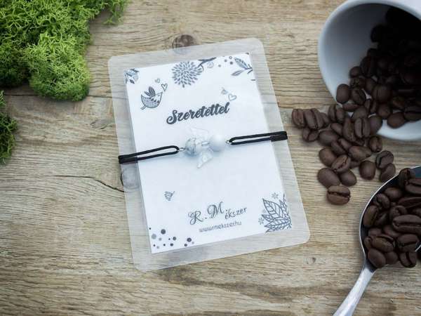 Szeretettel howlit angyal karkötő