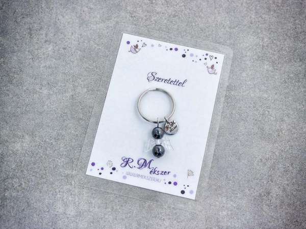 Szeretettel kulcstartó hematittal