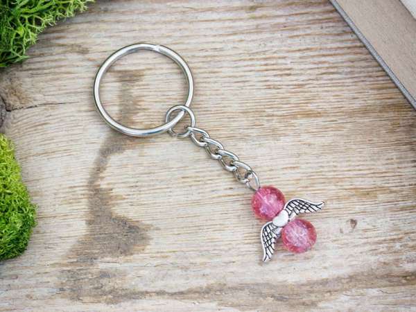 Kedvesség rózsaszín angyal üveg medálos kulcstartó