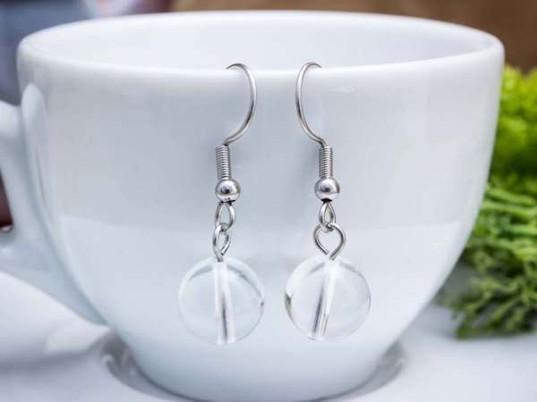 Hegyikristály lógós fülbevaló 8mm