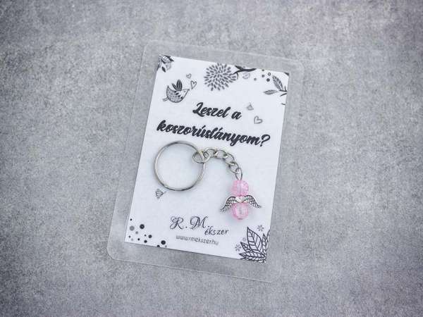 Leszel a koszorúslányom rózsaszín angyal medálos kulcstartó