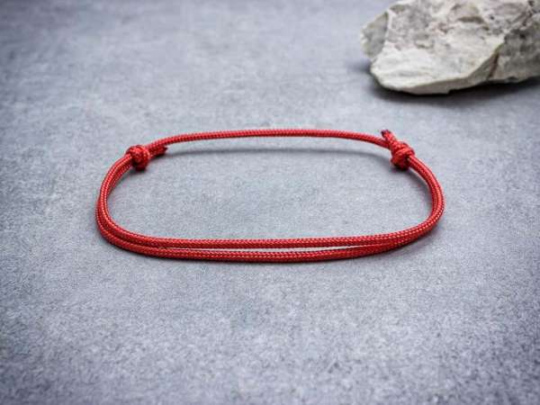 Kabbala védelmező vörös paracord bokalánc