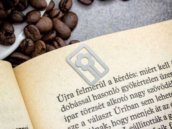 Margaréta oldaljelölő acél könyvjelző