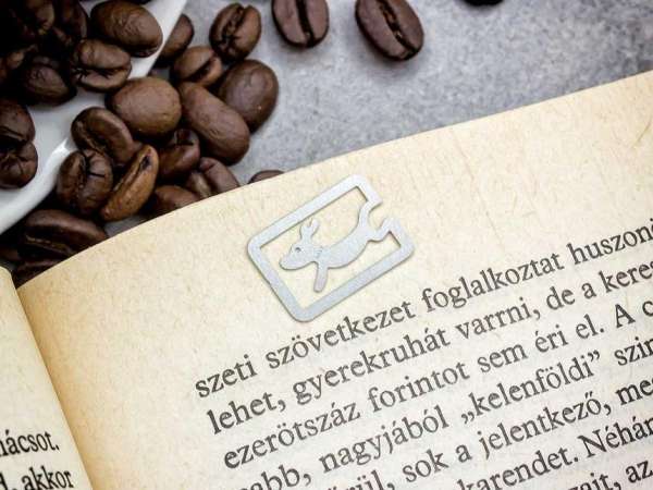 Szarvas oldaljelölő acél könyvjelző