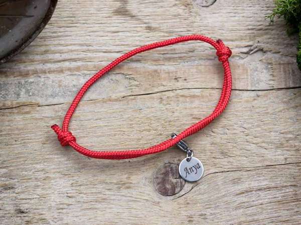 Anyai szeretet vörös paracord karkötő