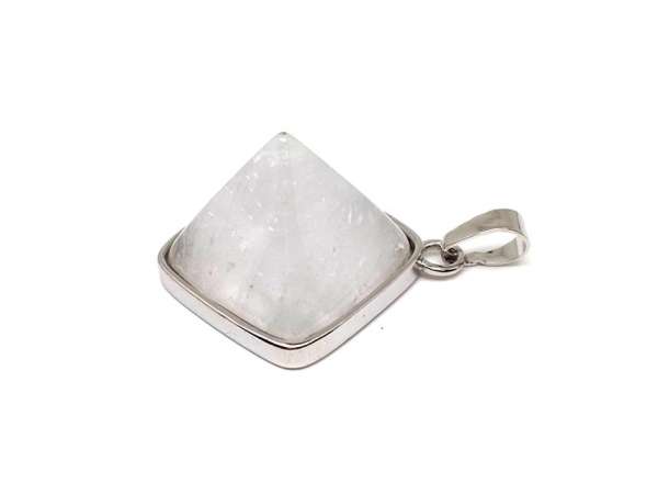 Piramis medál fémmel Hegyikristály 2x2cm