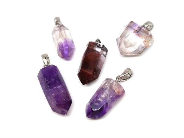 Csúcs medál ametiszt 2-3cm (MDG)