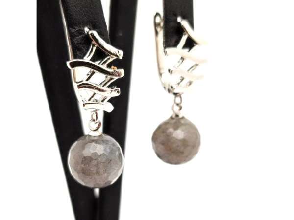 Fülbevaló fazettált golyó labradorit hullám záras 12mm