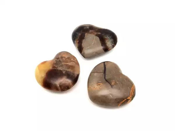 Szeptária barna szív 3cm