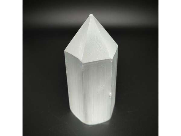 Szelenit obeliszk 6-7cm