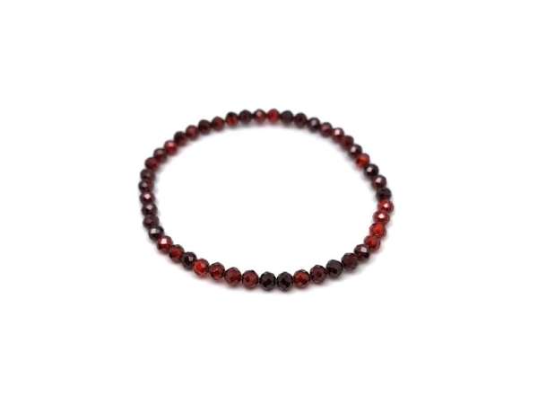 Cirkon fazettált sötétbarna golyó karkötő 4mm