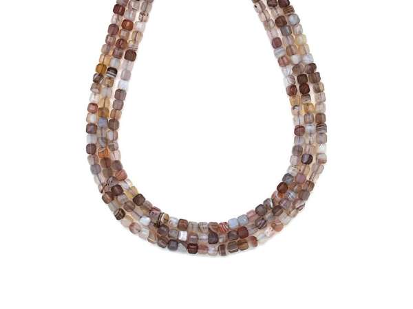 Achát botswana fazettált kocka 3x3mm– ékszerkészítő alapanyag (füzér)