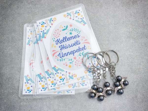 Kellemes Húsvéti hematit angyal medálos kulcstartó 5dbos csomag