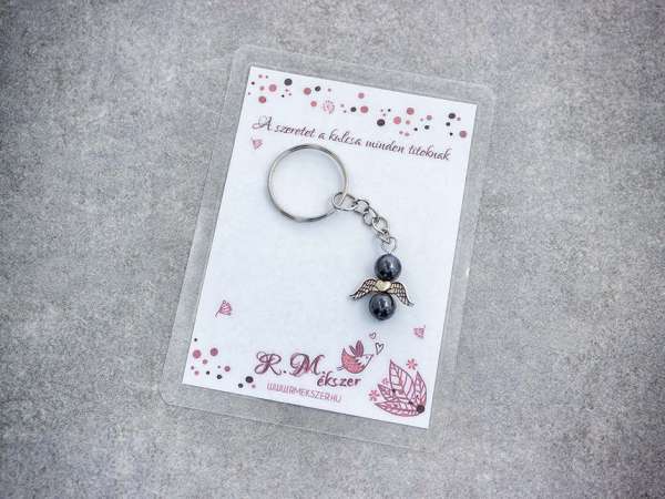 A szeretet a kulcstartó hematittal