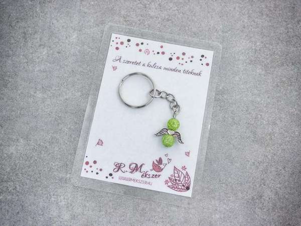 A szeretet a kulcsa zöld angyal medálos kulcstartó
