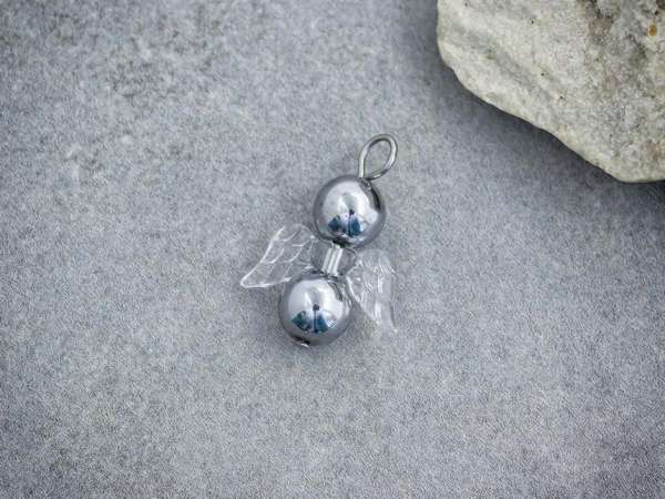 Vitalitás angyal hematit ásvány medál