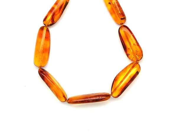 Borostyán lapcsiszolt 9-14x15-30mm nyaklánc 50cm