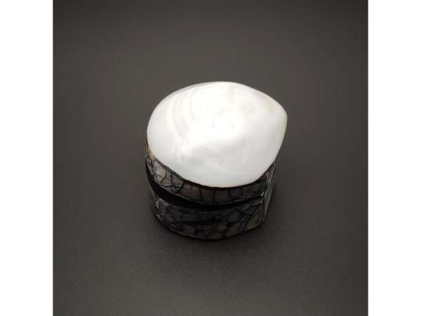 Fehér kagyló ékszertartó doboz ékszerekhez ajándékhoz 5–6×6 cm