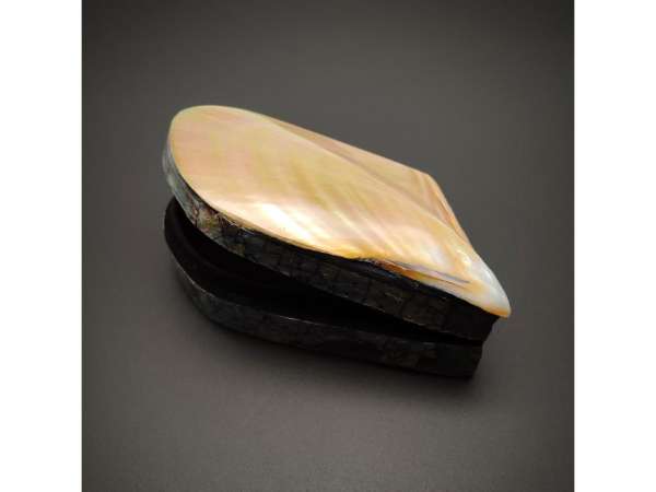 Gyöngyház kagyló ékszertartó doboz luxus megjelenés 4×10 cm