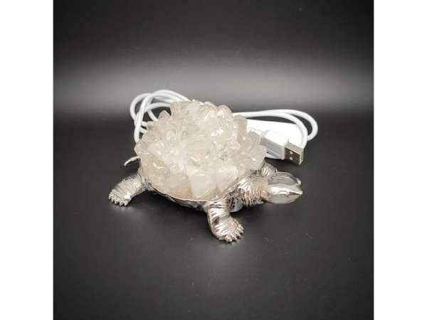 Hegyikristály teknős lámpa ezüst színben 10x8 cm USB csatlakozással