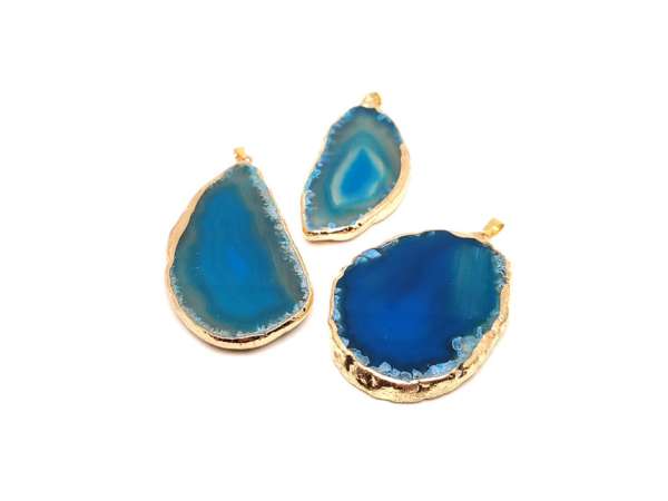 Belső erő kék achát lap medál arany színű foglalattal 25x40–70mm