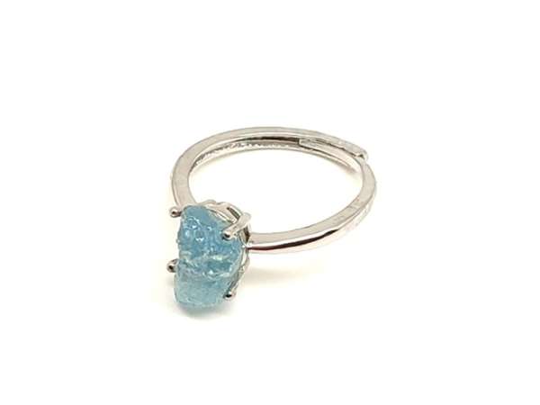 Akvamarin gyűrű, kék nyers kristály 10x8 mm, állítható – „Nyersvíz”
