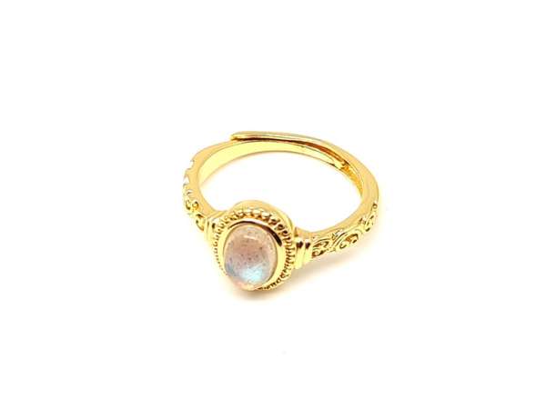 Labradorit gyűrű ovál 10x8 mm, aranyszínű, állítható „Sarkvidéki Ég